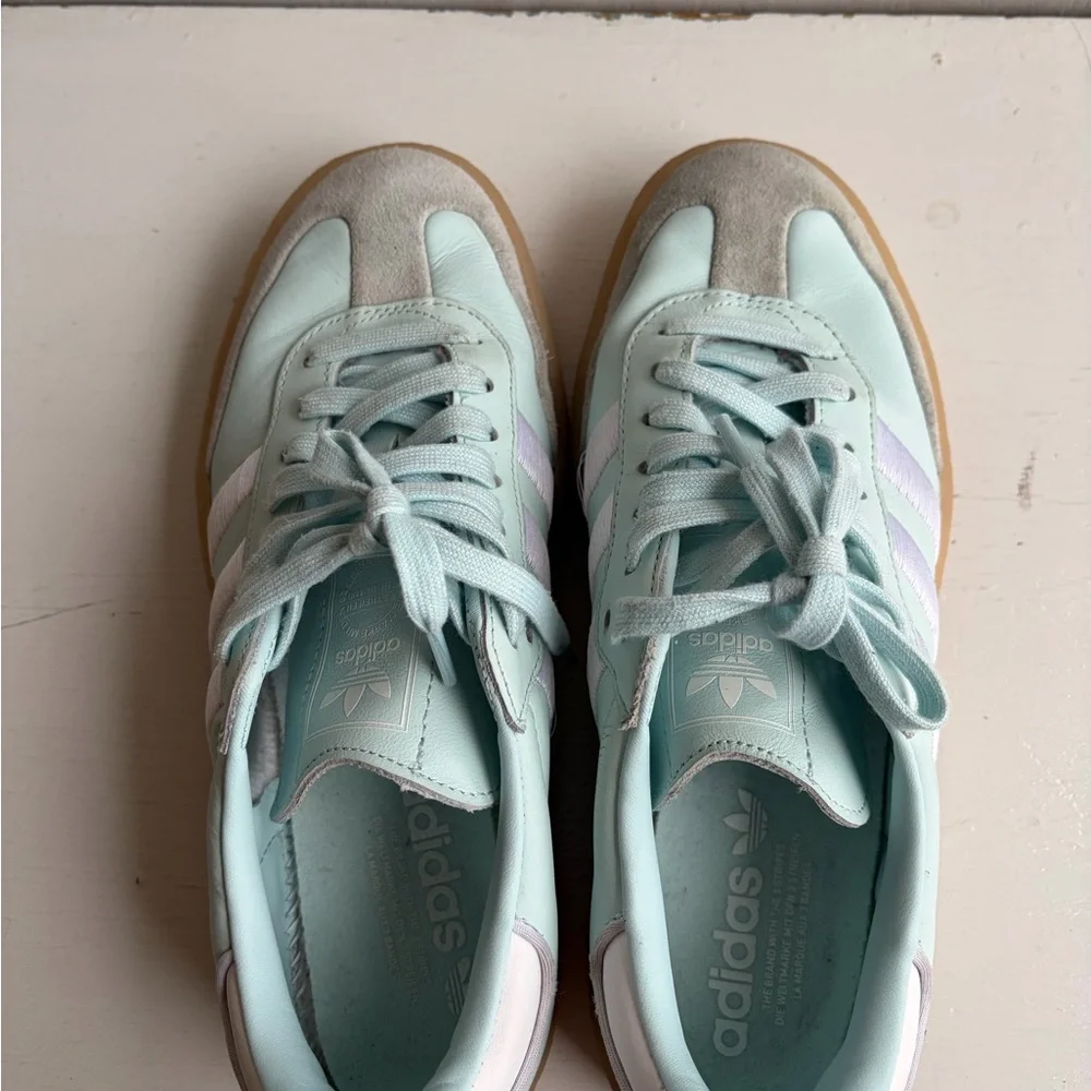 Adidas Samba Shoe- Almost Blue / Cloud White / Silver Metallic Women's US Size 8 - Picture 3 of 9